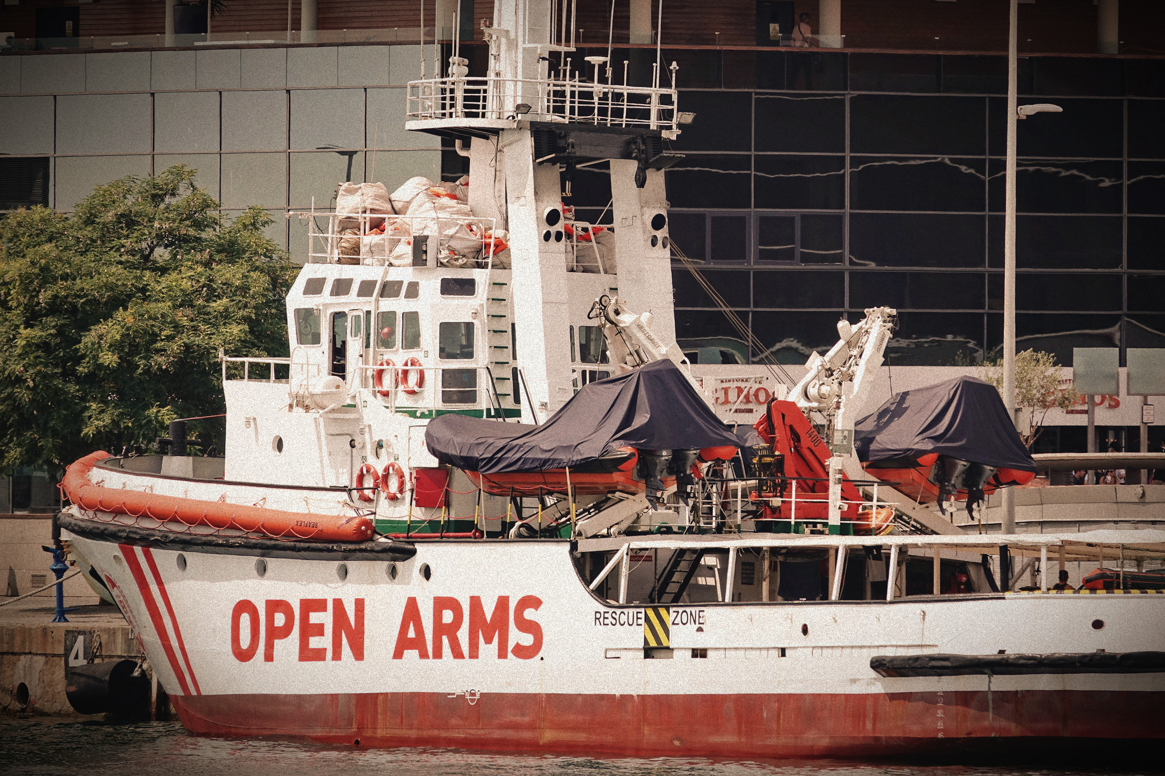 A rescue ship (Shutterstock)