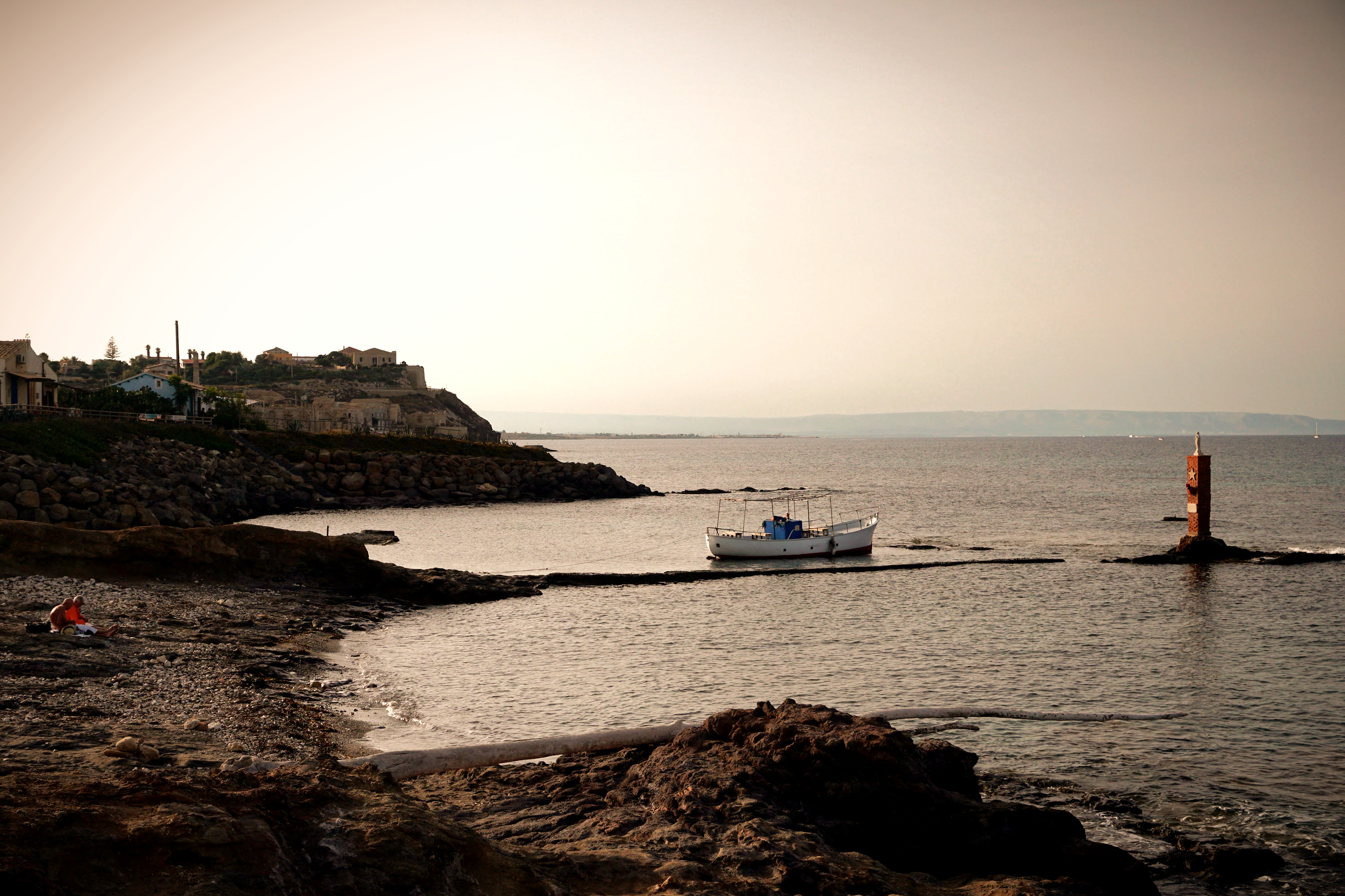 A seaport in Tripoli (Shutterstock)